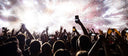Cele Mai Inspirate Tinute Festival UNTOLD 2025: Stiluri Electrizante cu Off White, Palm Angels, Dsquared2 si Golden Goose