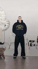 <p>Un nou look<br/>aceeasi pasiune</p>